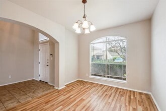 88 White Magnolia Cir in Lakeway, TX - Building Photo - Building Photo