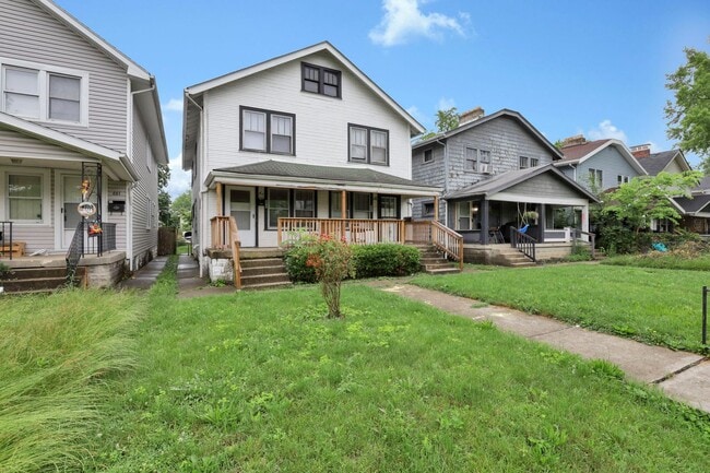 property at 657-659-659 S Burgess Ave