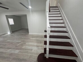 4551 NW 12th St in Lauderhill, FL - Building Photo - Building Photo