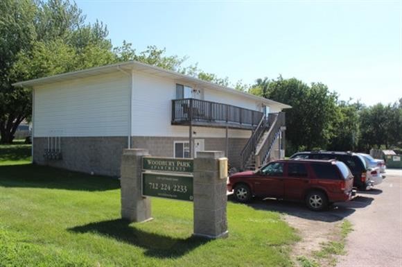 Woodbury Park in Sioux City, IA - Building Photo - Building Photo