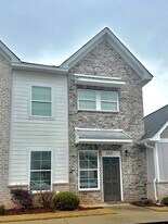 3855 Academy Dr in Opelika, AL - Building Photo