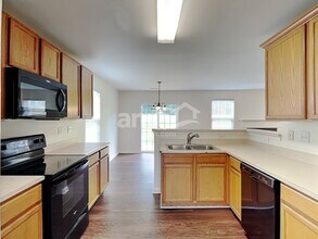 6726 Centerline Dr in Charlotte, NC - Building Photo - Building Photo