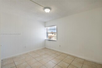 9390 W Flagler St, Unit 230C in Miami, FL - Building Photo - Building Photo
