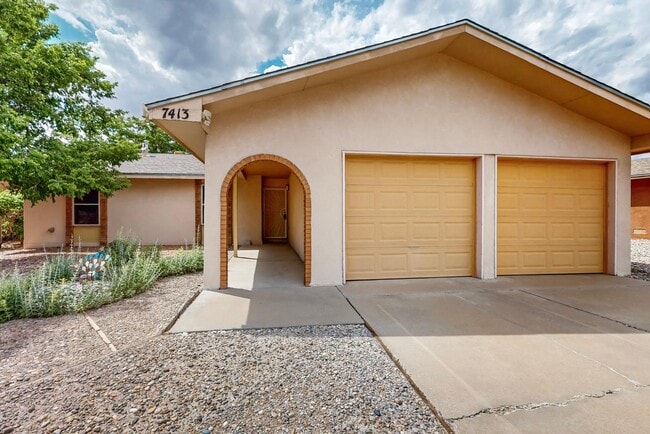 7413 Volunteer St NE in Albuquerque, NM - Building Photo - Building Photo