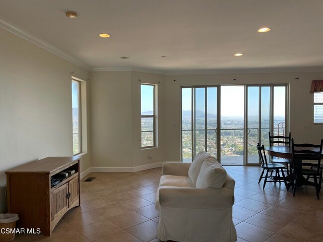 660 Ocean View Dr in Camarillo, CA - Building Photo - Building Photo