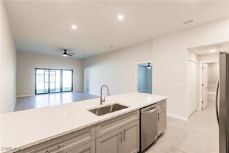 1315 SE 41st St in Cape Coral, FL - Building Photo - Building Photo