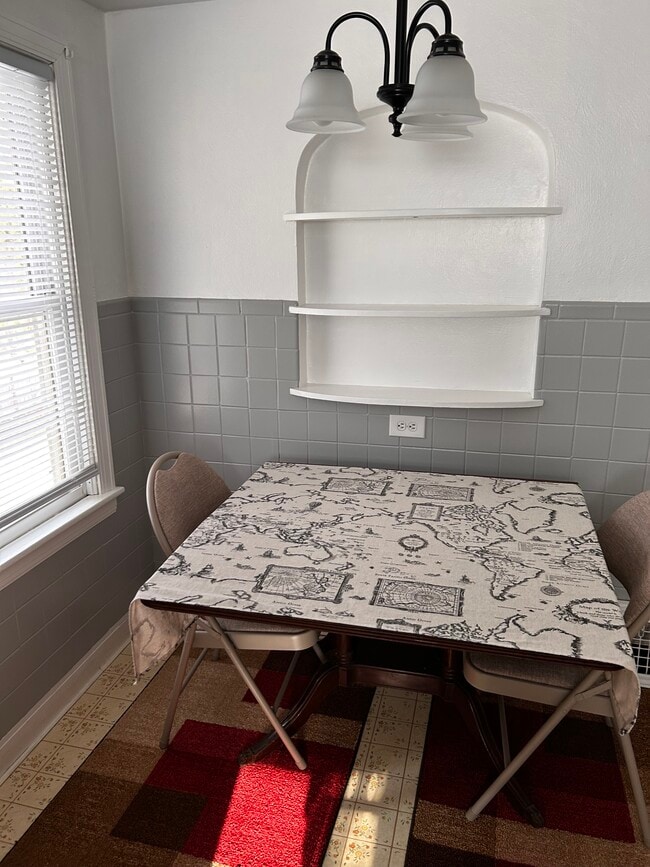 1112 Front St in Vestal, NY - Building Photo - Building Photo