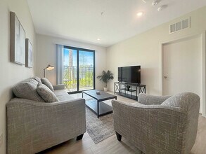 5570 122nd Cir E in Bradenton, FL - Building Photo - Building Photo