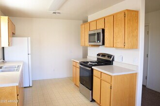 4758 Calle Albuquerque in Sierra Vista, AZ - Building Photo - Building Photo