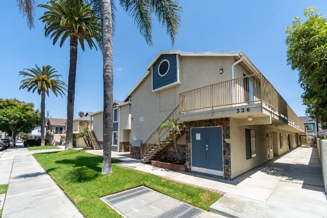 322 S Claudina St in Anaheim, CA - Building Photo - Building Photo