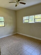 525 Sunset Dr in Orlando, FL - Building Photo - Building Photo
