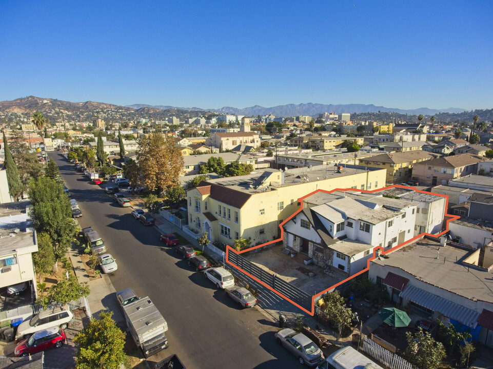 1004 N Ardmore Ave in Los Angeles, CA - Building Photo