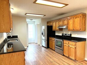 1306 Amberwood Cir in Murfreesboro, TN - Building Photo - Building Photo