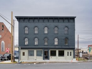 702-704-704 Columbia St in Hudson, NY - Building Photo - Building Photo