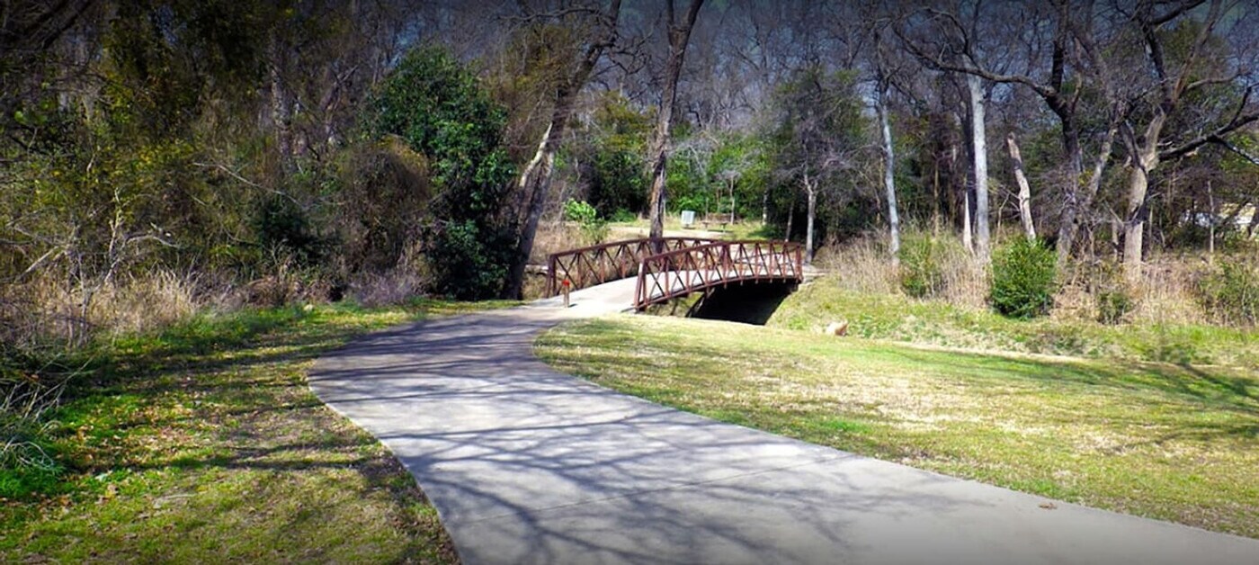 1124 Brunner Ave in Dallas, TX - Building Photo