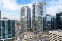 Bellevue Towers in Bellevue, WA - Foto de edificio - Primary Photo