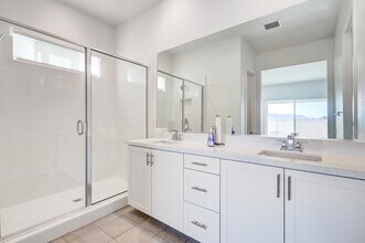 17700 Ridgeline Ct in Santa Clarita, CA - Building Photo - Building Photo