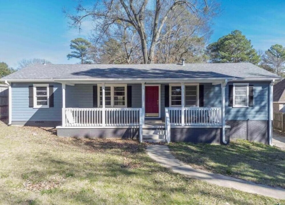 2801 Tryon Rd in Longview, TX - Building Photo