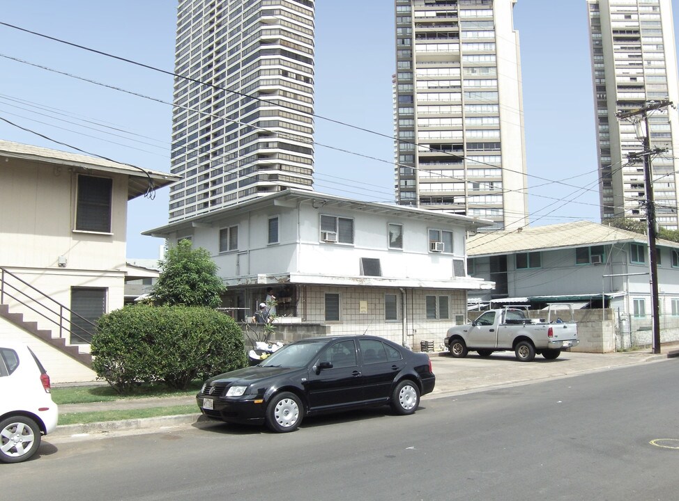 582 Lauiki St in Honolulu, HI - Foto de edificio