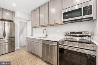 1401 18th Pl SE in Washington, DC - Building Photo - Building Photo