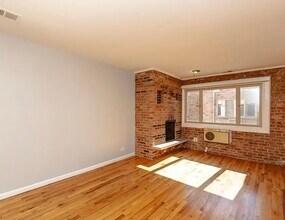 663 W Melrose St in Chicago, IL - Building Photo - Building Photo