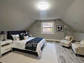 7 Rutherford Ave in Hamilton, ON - Building Photo - Building Photo