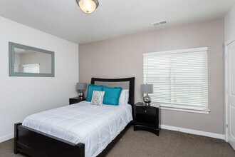 Seasons of Traverse Mountain in Lehi, UT - Foto de edificio - Interior Photo