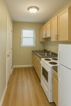 4800 Fury Way in Louisville, KY - Building Photo - Building Photo