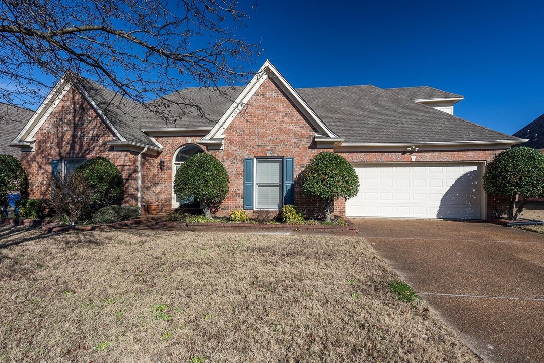 8912 Linell Ln in Cordova, TN - Building Photo