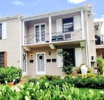 340 Mendoza Ave in Coral Gables, FL - Building Photo