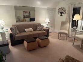 515 Lions Park Dr, Unit 2 in St. Joseph, MI - Building Photo