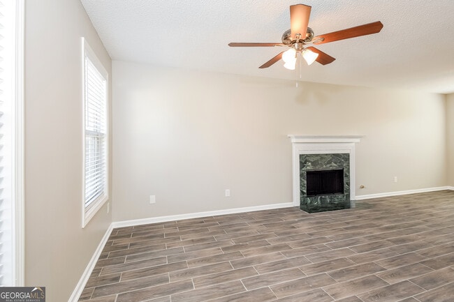 6342 Milo Dr in Austell, GA - Building Photo - Building Photo