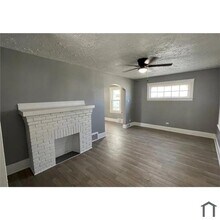 Cozy hilltop haven in Cleveland, OH - Building Photo - Building Photo