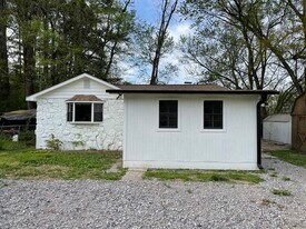 187 Karen Dr in Ringgold, GA - Building Photo