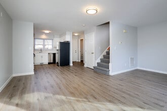 23 Prince Street Apartments in Danvers, MA - Foto de edificio - Interior Photo