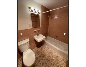 1 Old Colony Ln-Unit -# in Arlington, MA - Foto de edificio - Building Photo