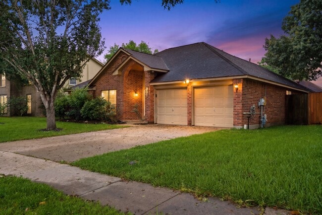 property at 2004 Landing Blvd
