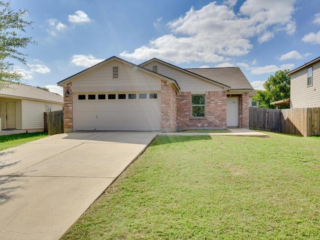 251 Beech Dr in Kyle, TX - Building Photo - Building Photo