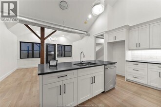 247 Brock St in Amherstburg, ON - Building Photo - Building Photo