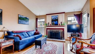 258 Greenway Cir W in Broomfield, CO - Building Photo - Building Photo