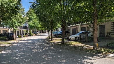 101 Fraser St in Port Moody, BC - Building Photo - Building Photo