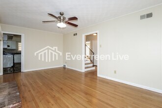 4850 Summerlane Ave in Memphis, TN - Building Photo - Building Photo