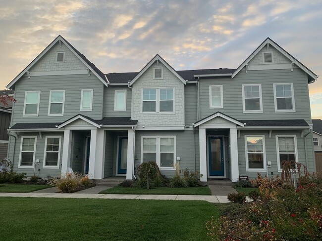 property at 3314 SE Farrow Ln