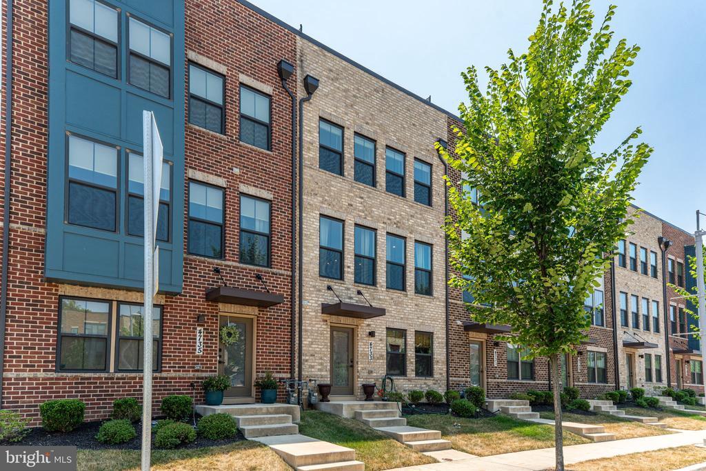 4733 Towne Park Rd in Hillcrest Heights, MD - Building Photo
