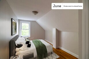 Room in Shared 5 bed/1.5 bath home in Boston, MA - Building Photo