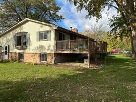 699 80th Ave NE in Minneapolis, MN - Building Photo