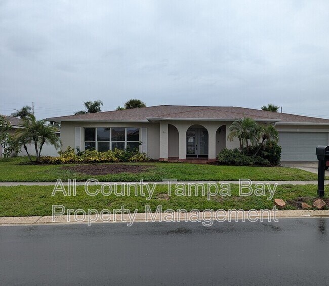 property at 3931 Venetian Way