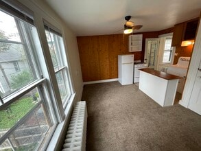 1815 N Astor St, Unit #A in Milwaukee, WI - Building Photo - Building Photo