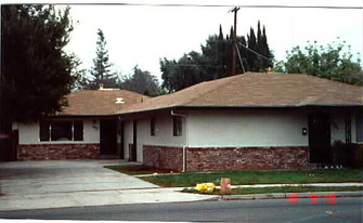 1625 W Rumble Rd in Modesto, CA - Building Photo