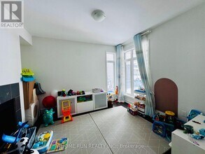 279 Mount Nebo Way in Ottawa, ON - Building Photo - Building Photo